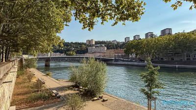 Appartement - 102 m² - 4 pièces