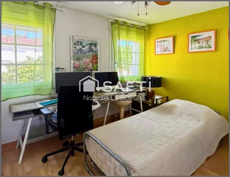 Maison - 97 m² - 5 pièces