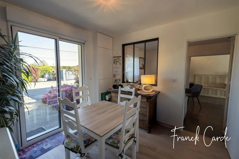 Maison - 159 m² - 8 pièces