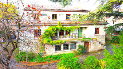 Villa - 320 m² - 12 pièces