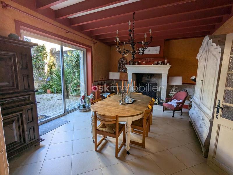 Maison de ville - 180 m² - 6 pièces