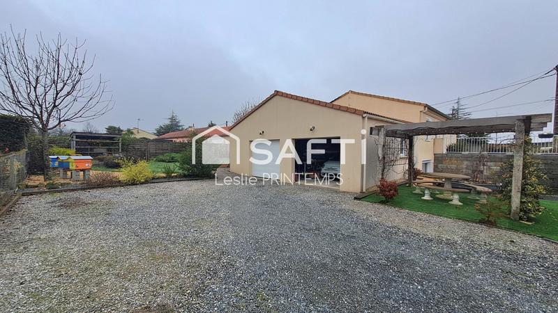 Maison - 92 m² - 5 pièces
