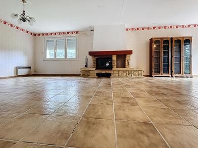 Maison - 163 m² - 7 pièces