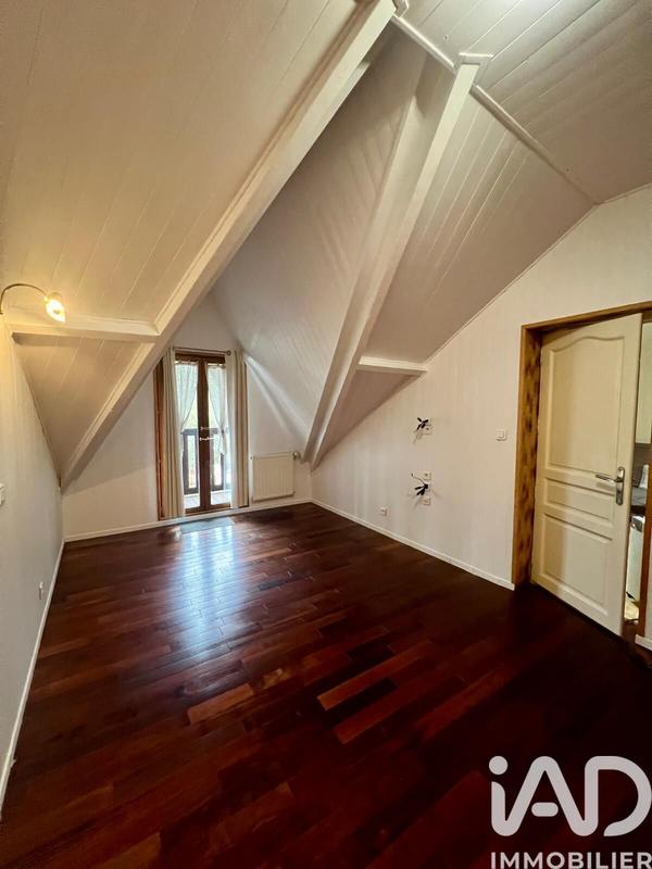 Maison - 177 m² - 8 pièces