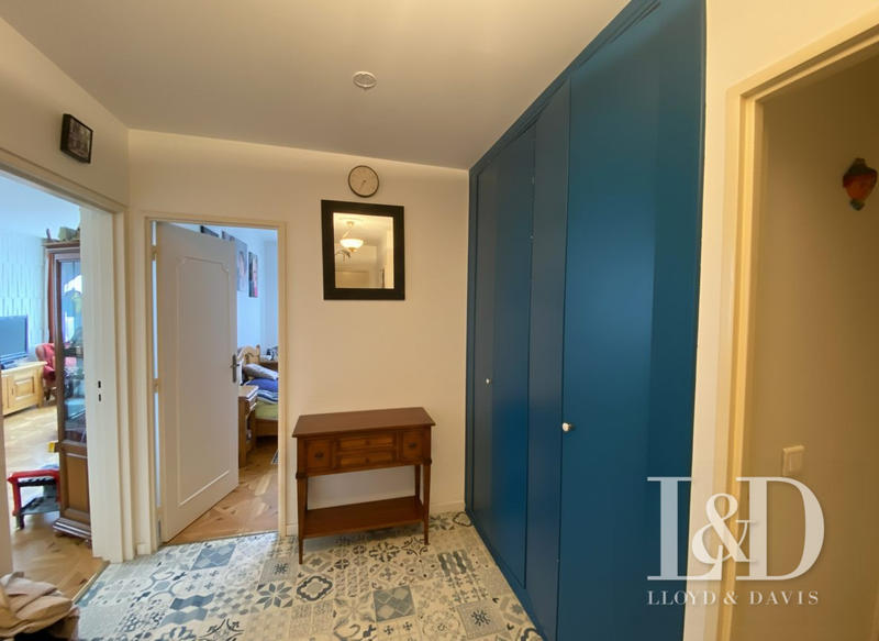 Appartement - 82 m² - 4 pièces