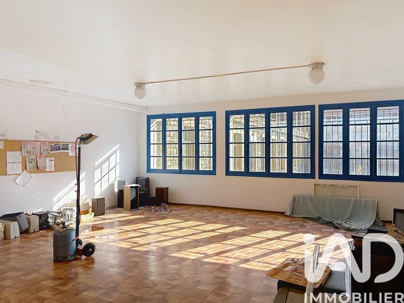 Immeuble - 2 600 m²