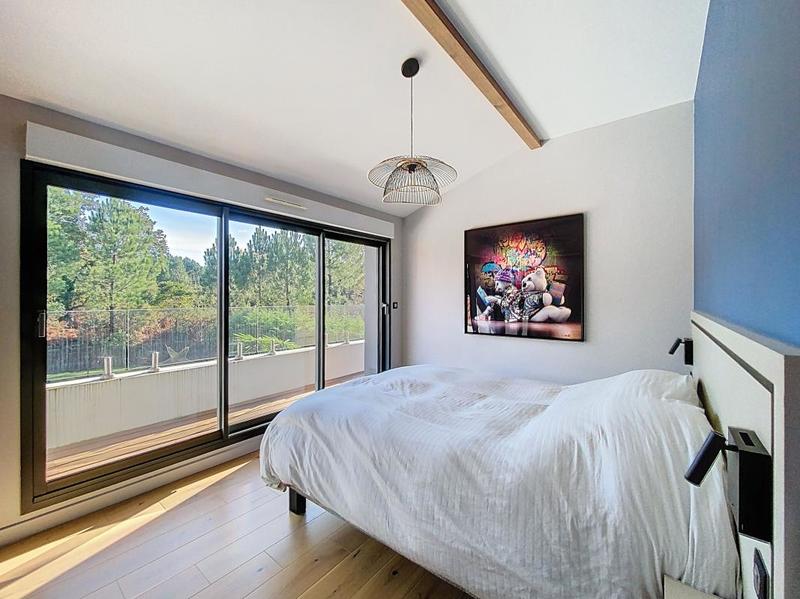 Propriété - 205 m² - 6 pièces