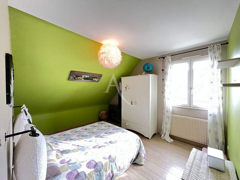 Maison - 184 m² - 7 pièces