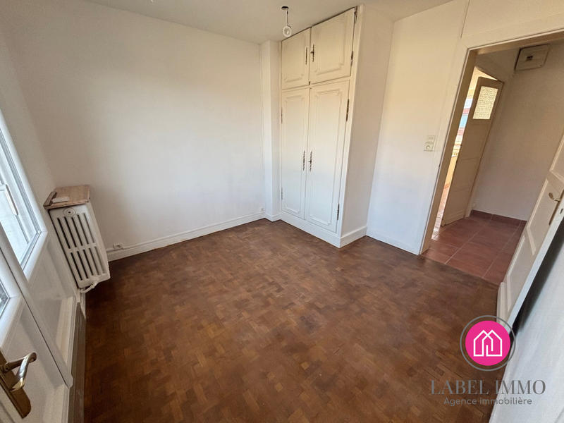 Maison - 220 m² - 9 pièces