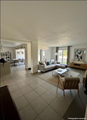 Maison - 195 m² - 5 pièces