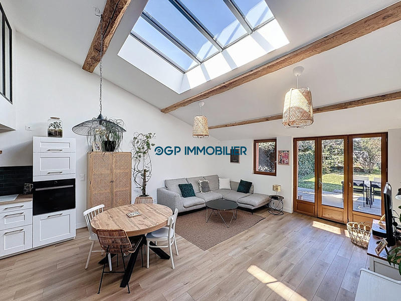 Maison traditionnelle - 135 m² - 5 pièces