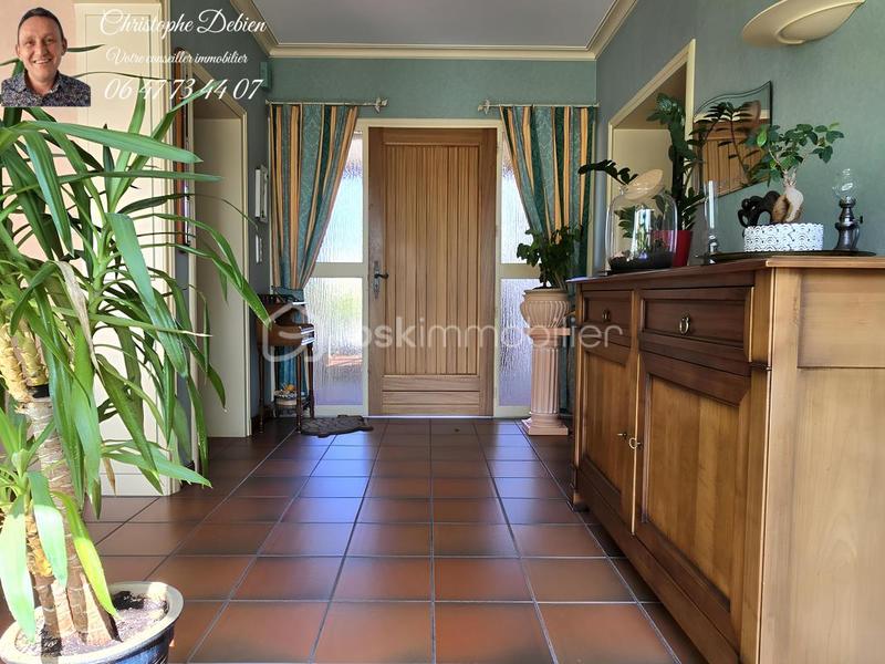 Pavillon - 211 m² - 6 pièces