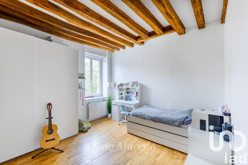 Maison - 240 m² - 6 pièces