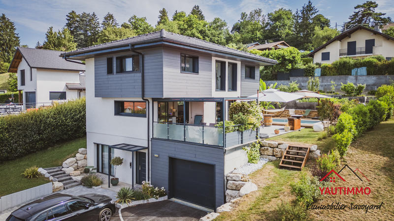 Maison - 190 m² - 6 pièces