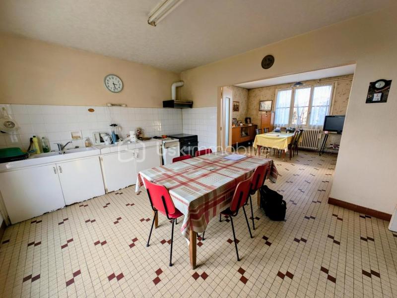 Maison - 120 m² - 7 pièces