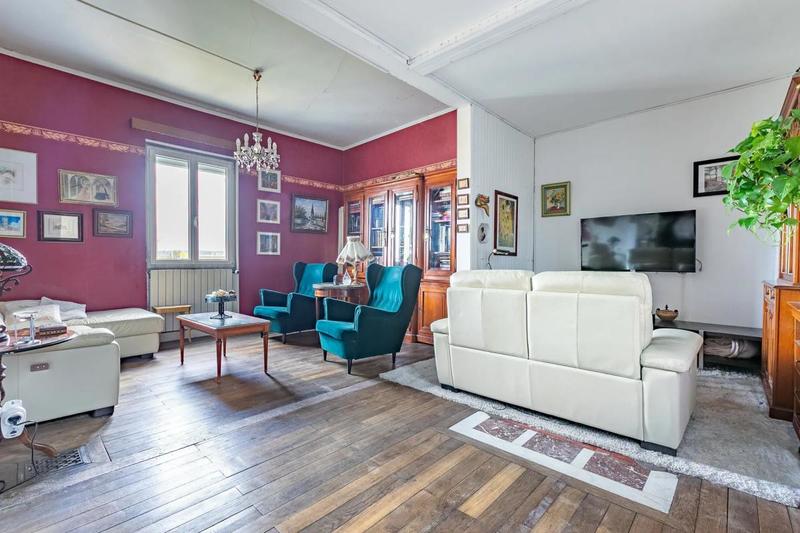 Maison - 171 m² - 10 pièces