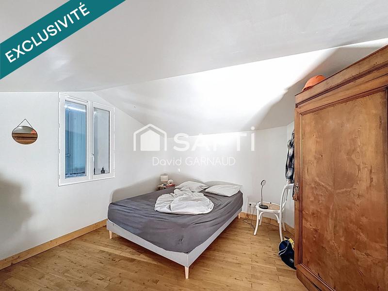 Maison - 202 m² - 8 pièces