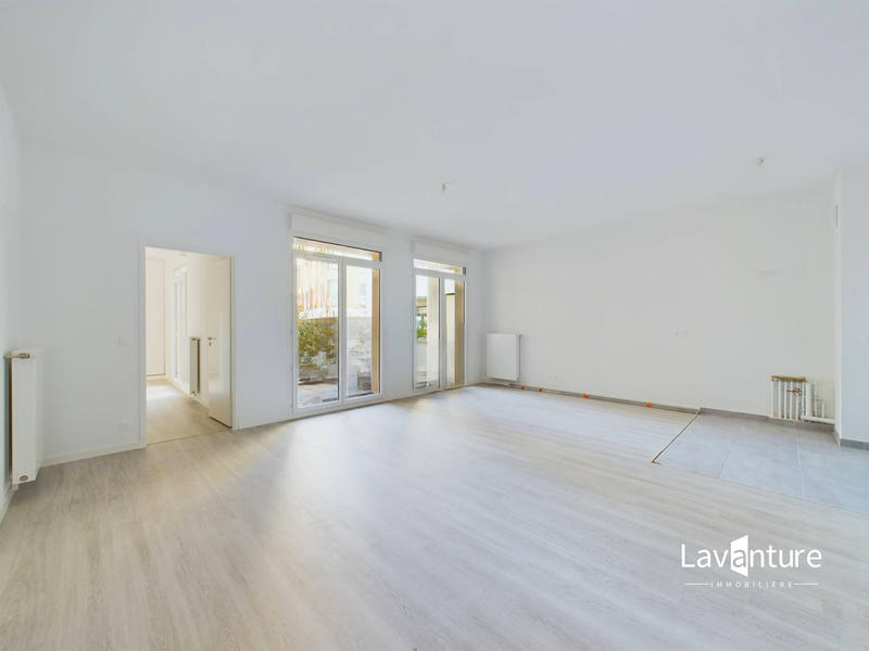 Appartement - 100 m² - 5 pièces