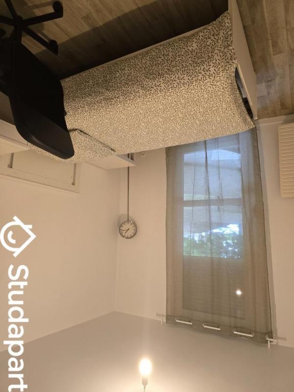 Chambre - 13 m² - 1 pièce