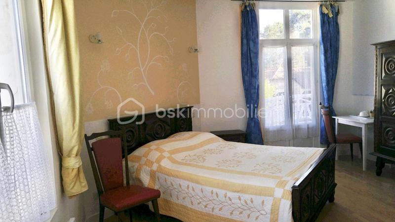 Immeuble - 348 m² - 11 pièces