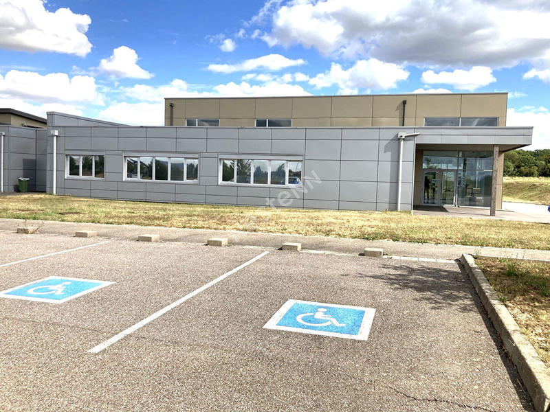 Local d'activité / Entrepôt - 476 m²