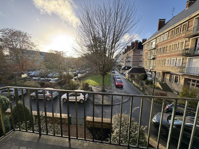 Appartement - 84 m² - 4 pièces