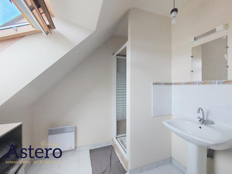 Maison traditionnelle - 94 m² - 4 pièces