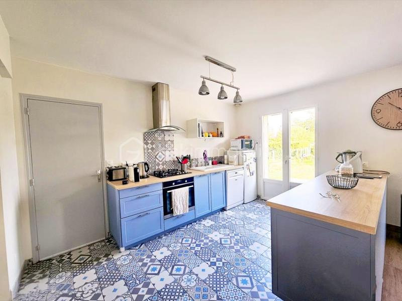 Maison traditionnelle - 141 m² - 6 pièces