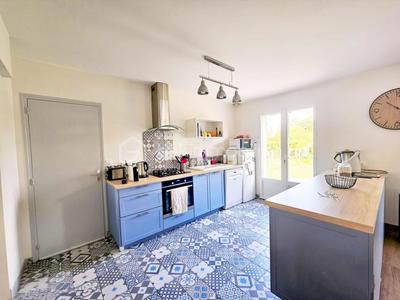 Maison traditionnelle - 141 m² - 6 pièces