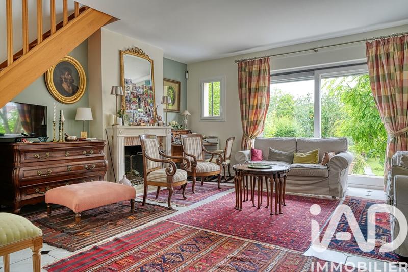 Maison - 184 m² - 9 pièces