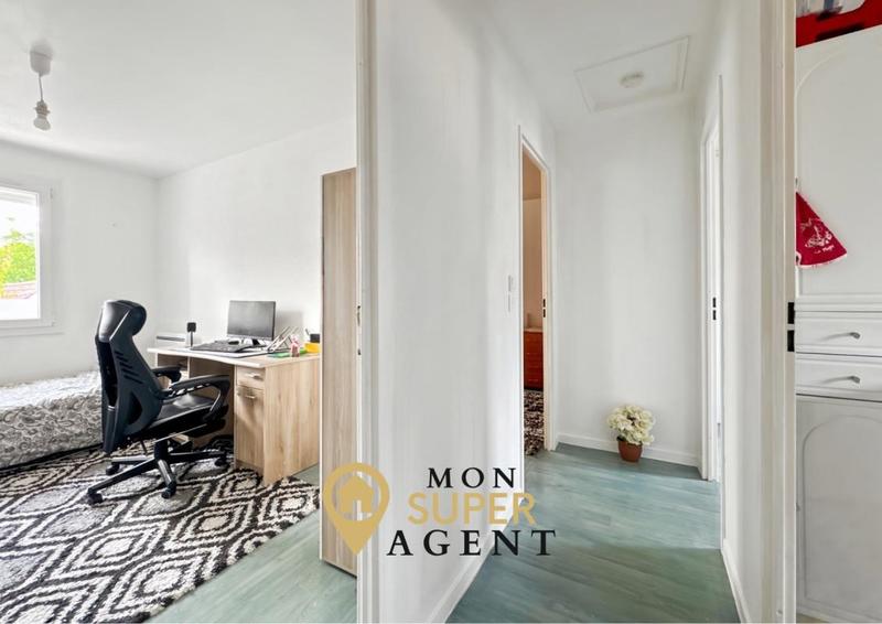 Maison - 96 m² - 5 pièces