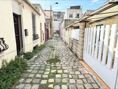 Maison de ville - 87 m² - 4 pièces