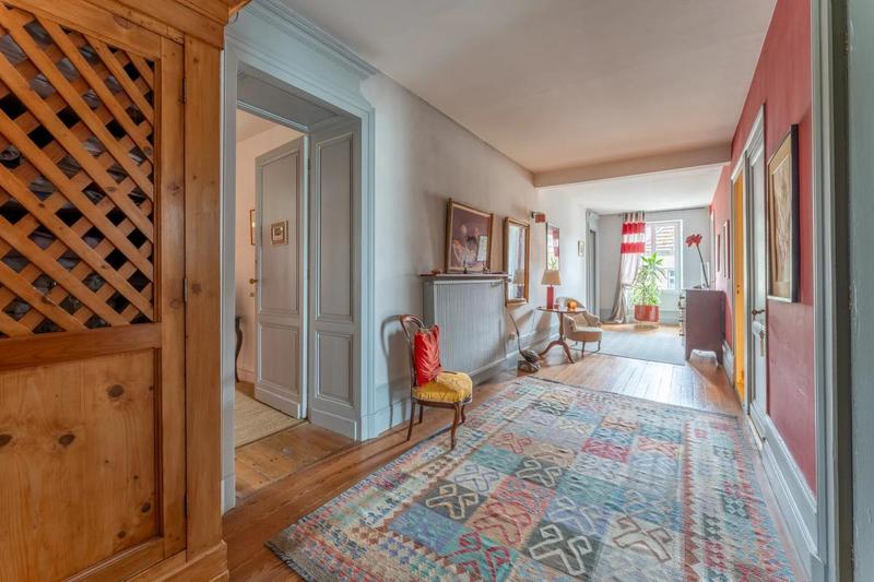 Maison de maîtres - 346 m² - 10 pièces
