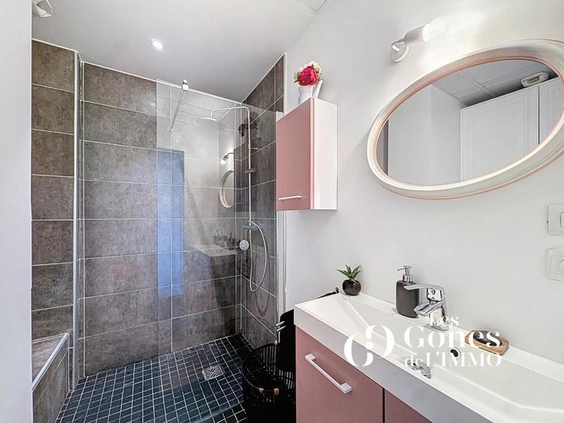 Appartement - 127 m² - 4 pièces