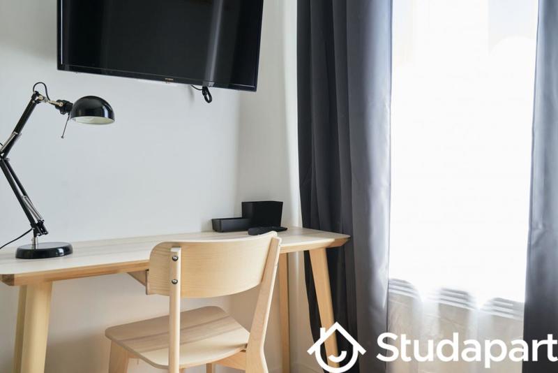 Chambre - 12 m² - 1 pièce