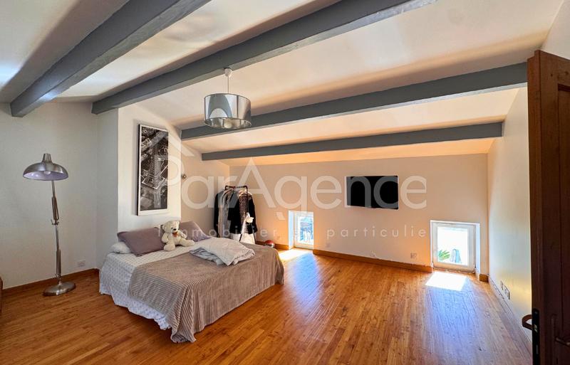 Maison - 189 m² - 6 pièces