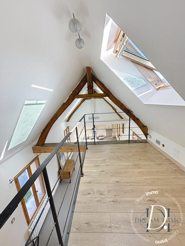 Maison - 102 m² - 5 pièces