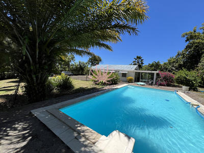 Maison - 187 m² - 4 pièces