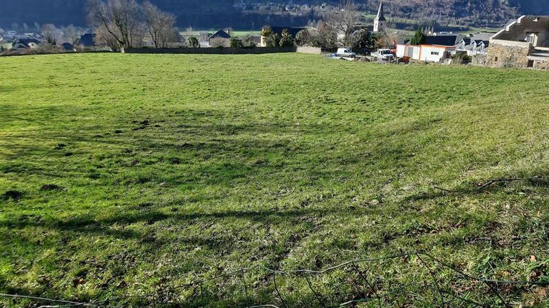 Terrain constructible - 9 832 m²