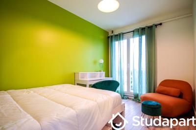 Chambre - 10 m² - 1 pièce