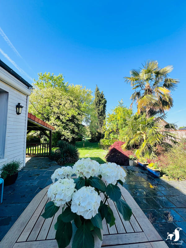 Maison - 249 m² - 9 pièces