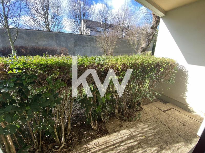 Bureau - 93 m² - 5 pièces