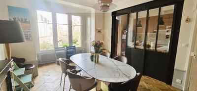 Maison bourgeoise - 135 m² - 6 pièces