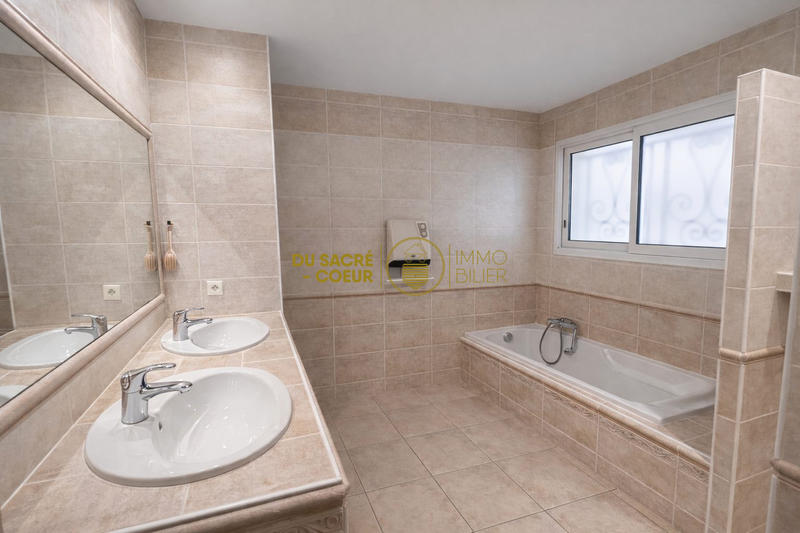 Villa - 183 m² - 5 pièces