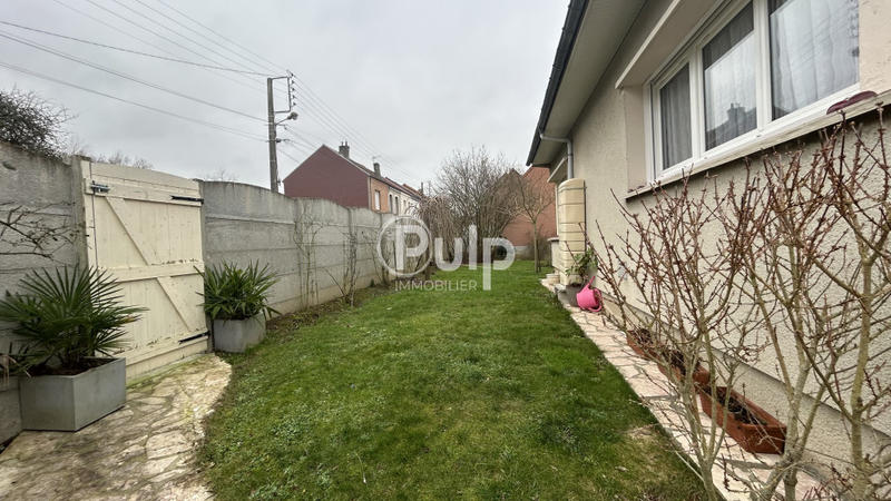 Pavillon - 130 m² - 6 pièces