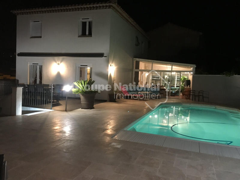 Maison - 170 m² - 5 pièces