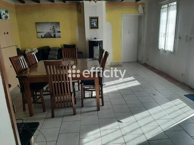 Maison en pierre - 96 m² - 5 pièces