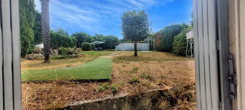 Maison - 230 m² - 14 pièces