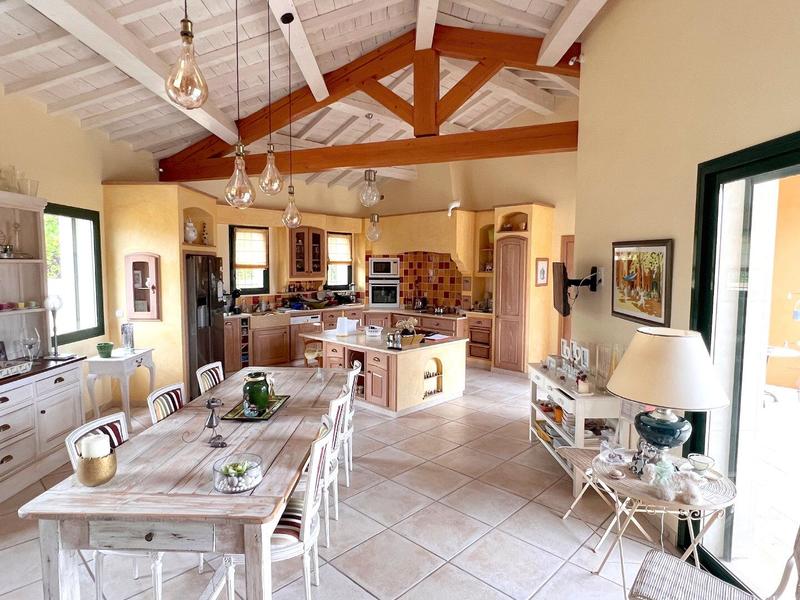 Maison - 154 m² - 5 pièces