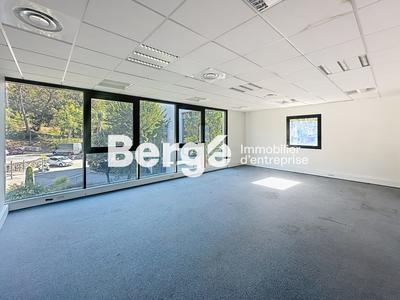 Bureau - 1 212 m²